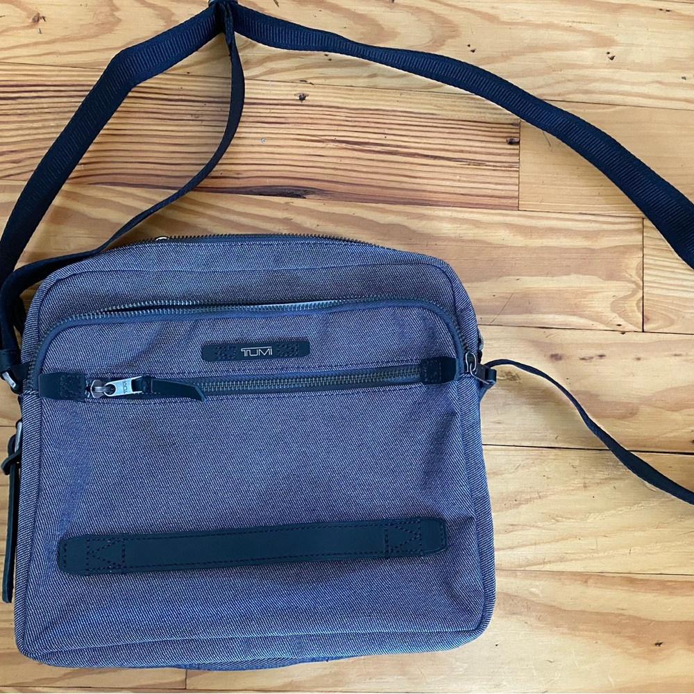 Tumi Crossbody Bag alpha bravo service